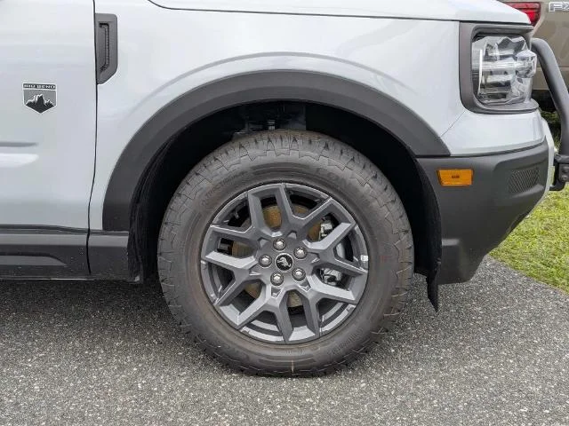 New 2026 Space White Metallic Ford Big Bend® image 38