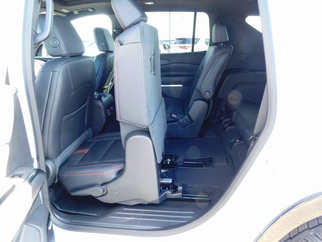 2026 Chevrolet Traverse RS - Photo 35
