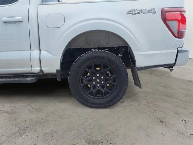 Used 2024 Silver Metallic Ford XLT image 14