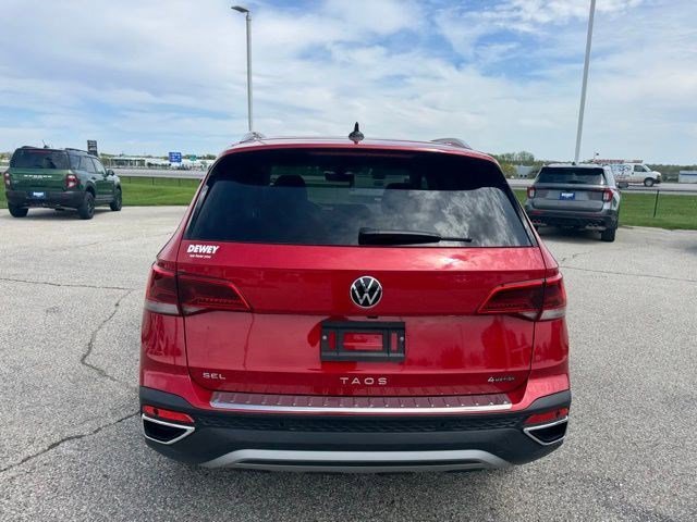Certified Used 2024 Kings Red Volkswagen SEL image 6