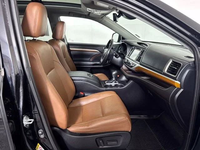 Used 2019 Black Toyota Limited Platinum image 4