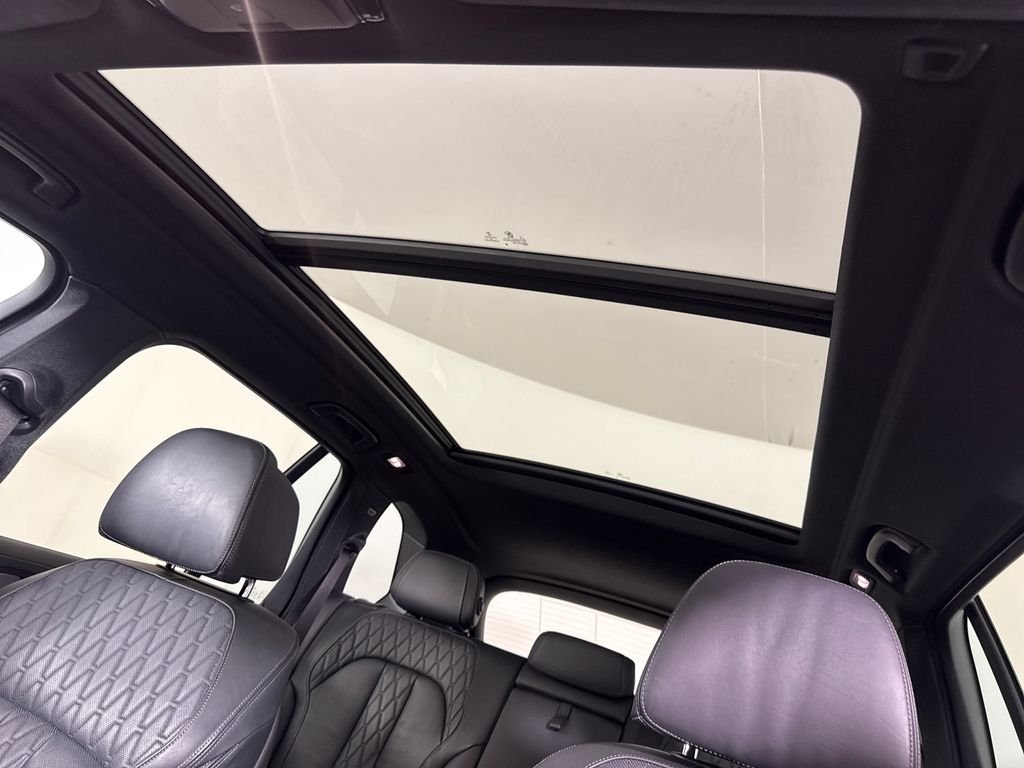 2020 BMW X5 M50i - Photo 21