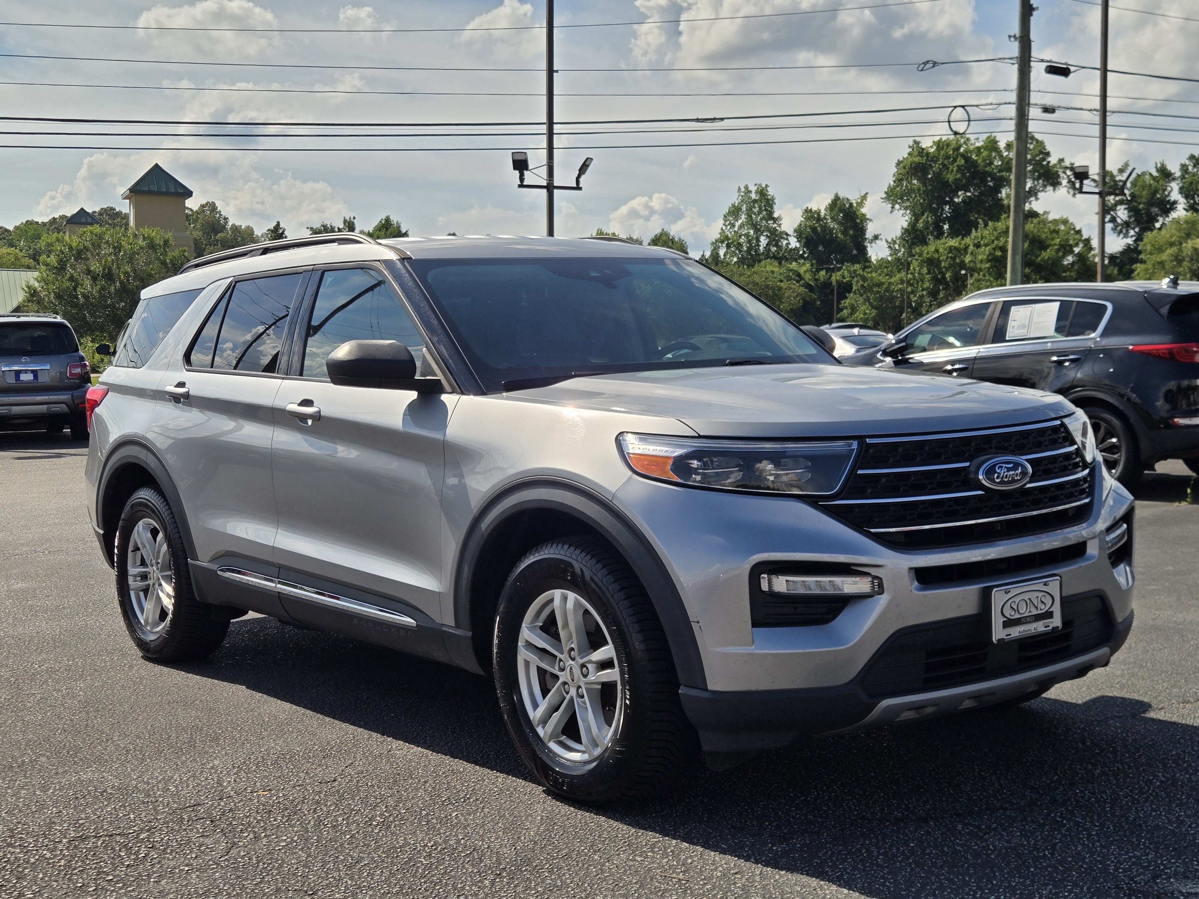 Certified Used 2023 Silver Metallic Ford XLT image 4