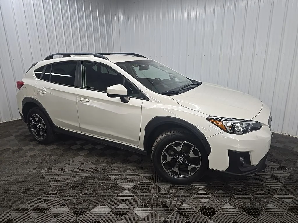 Used 2018 Crystal White Pearl Subaru 2.0i Premium image 7