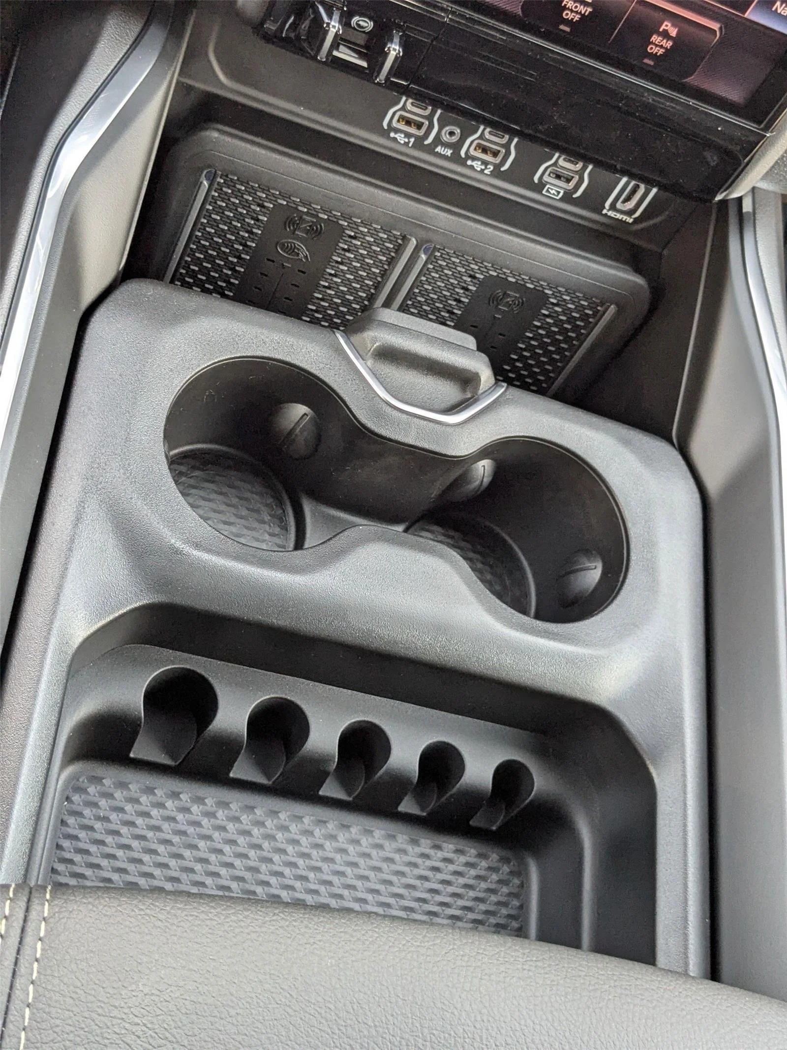 2026 RAM 1500 Laramie - Photo 17