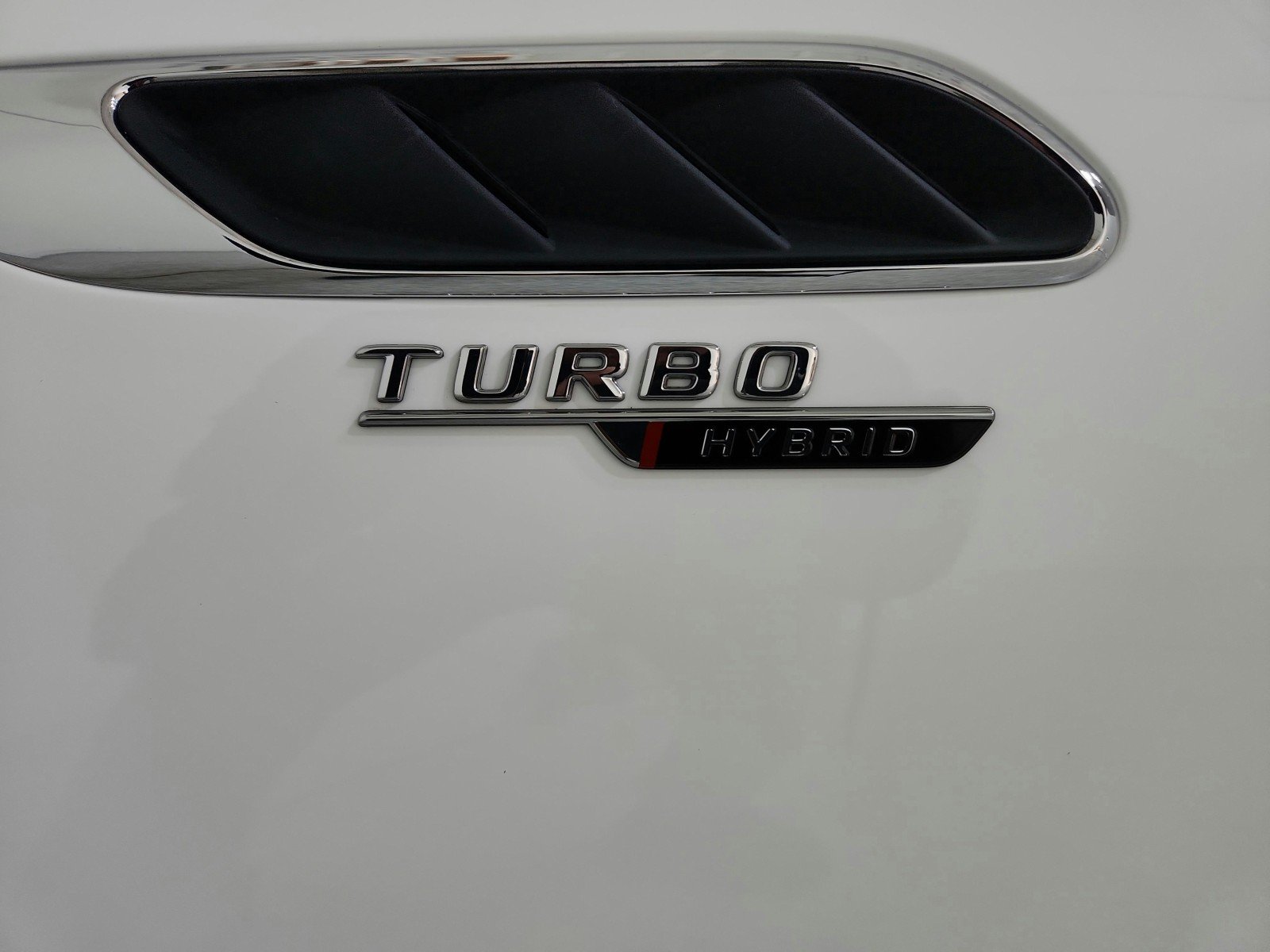 Certified Used 2026 Polar White Mercedes-Benz AMG® E 53 E image 23