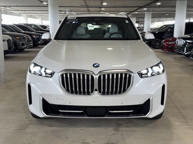 Certified Used 2024 Not Available BMW sDrive40i image 3