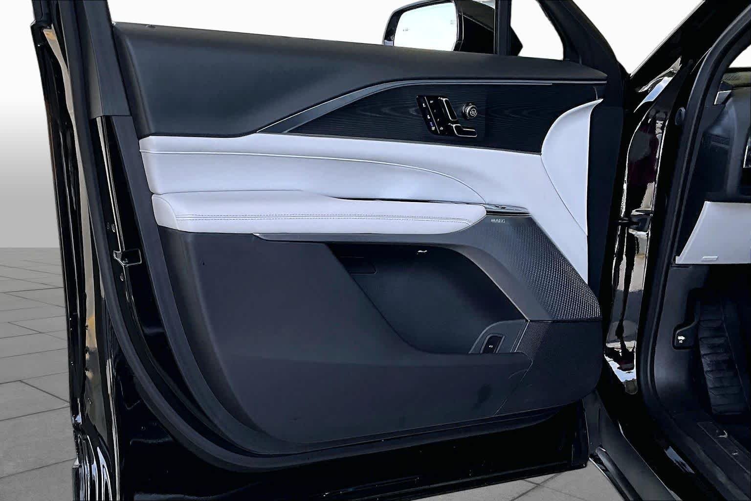 Used 2025 Stellar Black Metallic Cadillac Luxury image 22