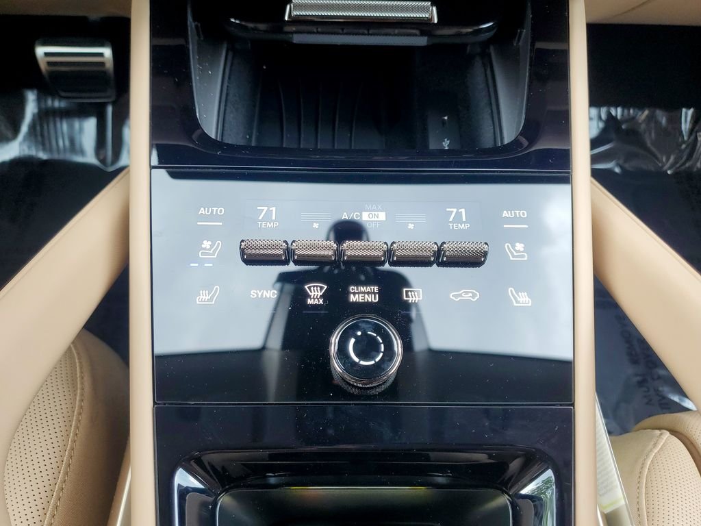 2025 Porsche Cayenne Turbo E-Hybrid - Photo 15