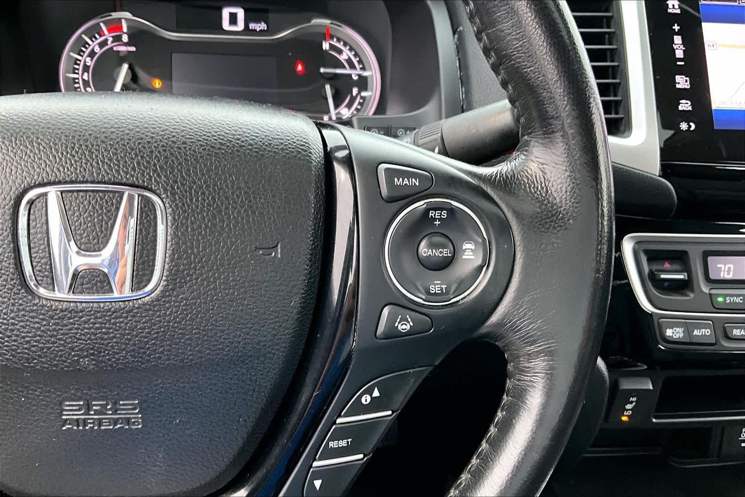 Certified Used 2018 Crystal Black Pearl Honda RTL-E image 25