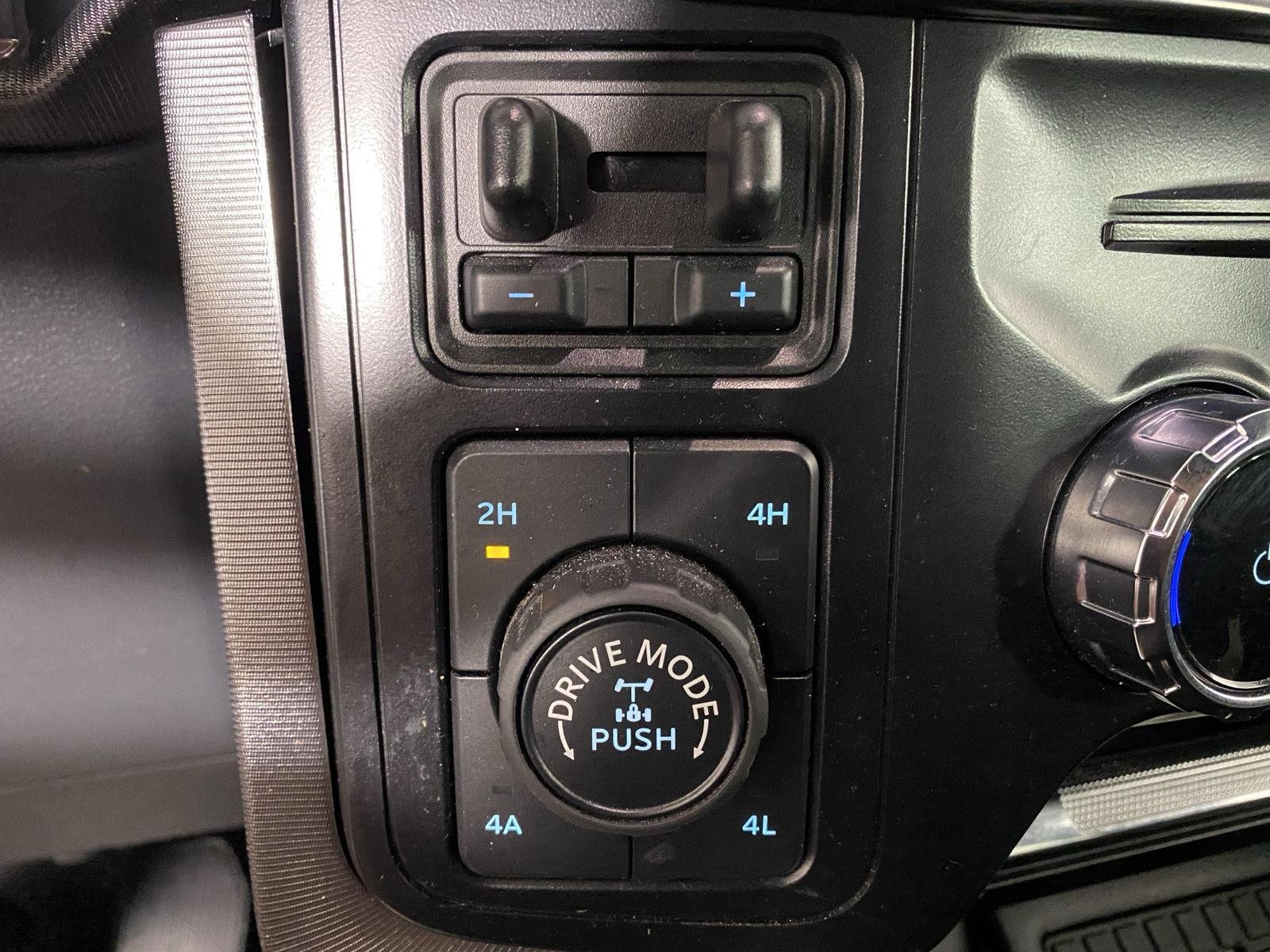 Used 2024 Agate Black Ford Platinum image 17