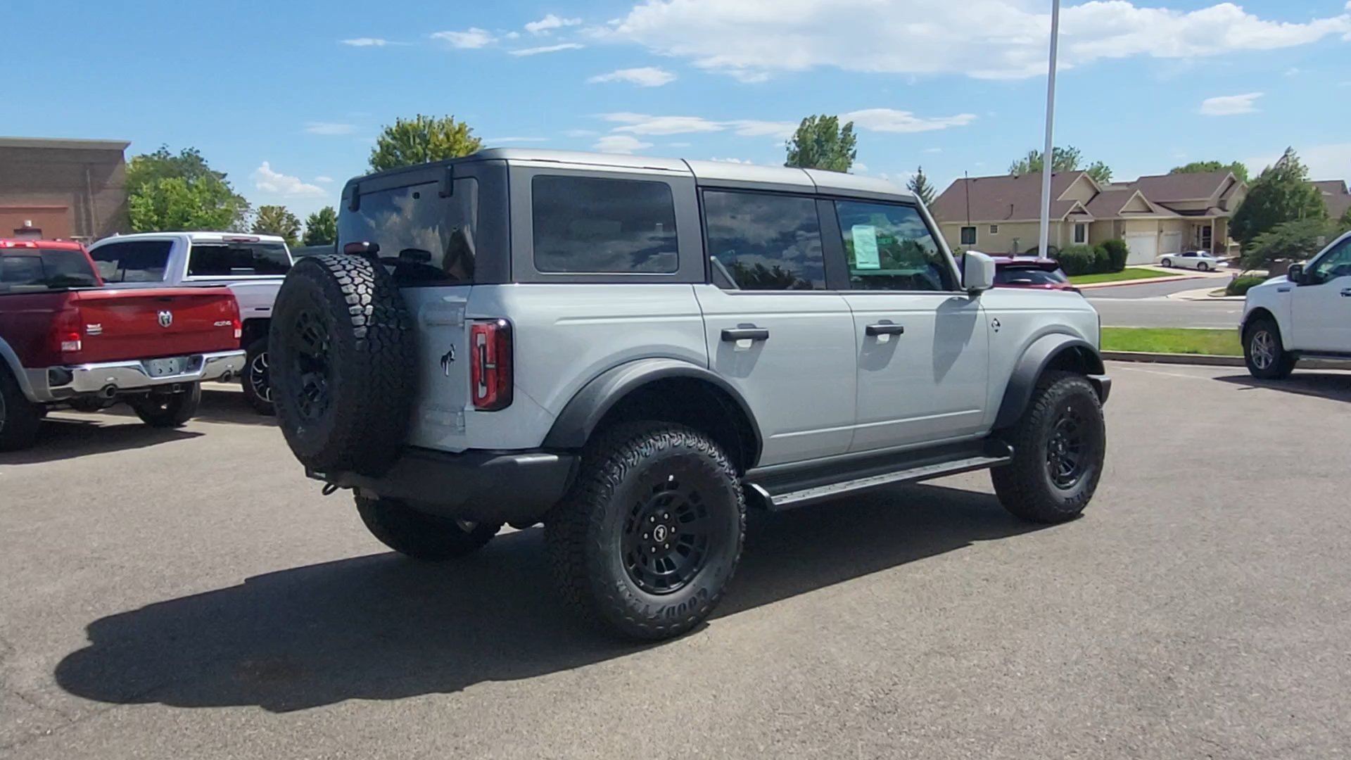 New 2026 Avalanche Gray Ford Outer Banks image 5