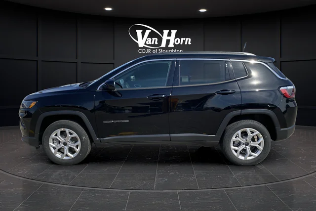 2025 Jeep Compass Latitude - Photo 11