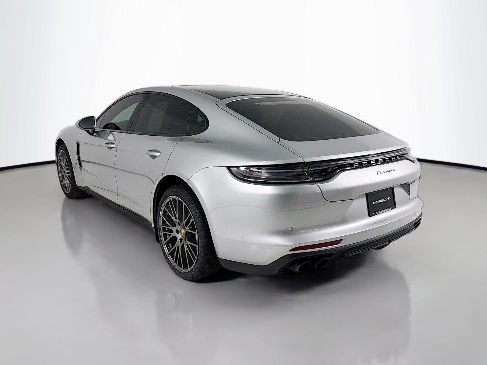 Used 2023 GT Silver Metallic Porsche Platinum Edition image 3