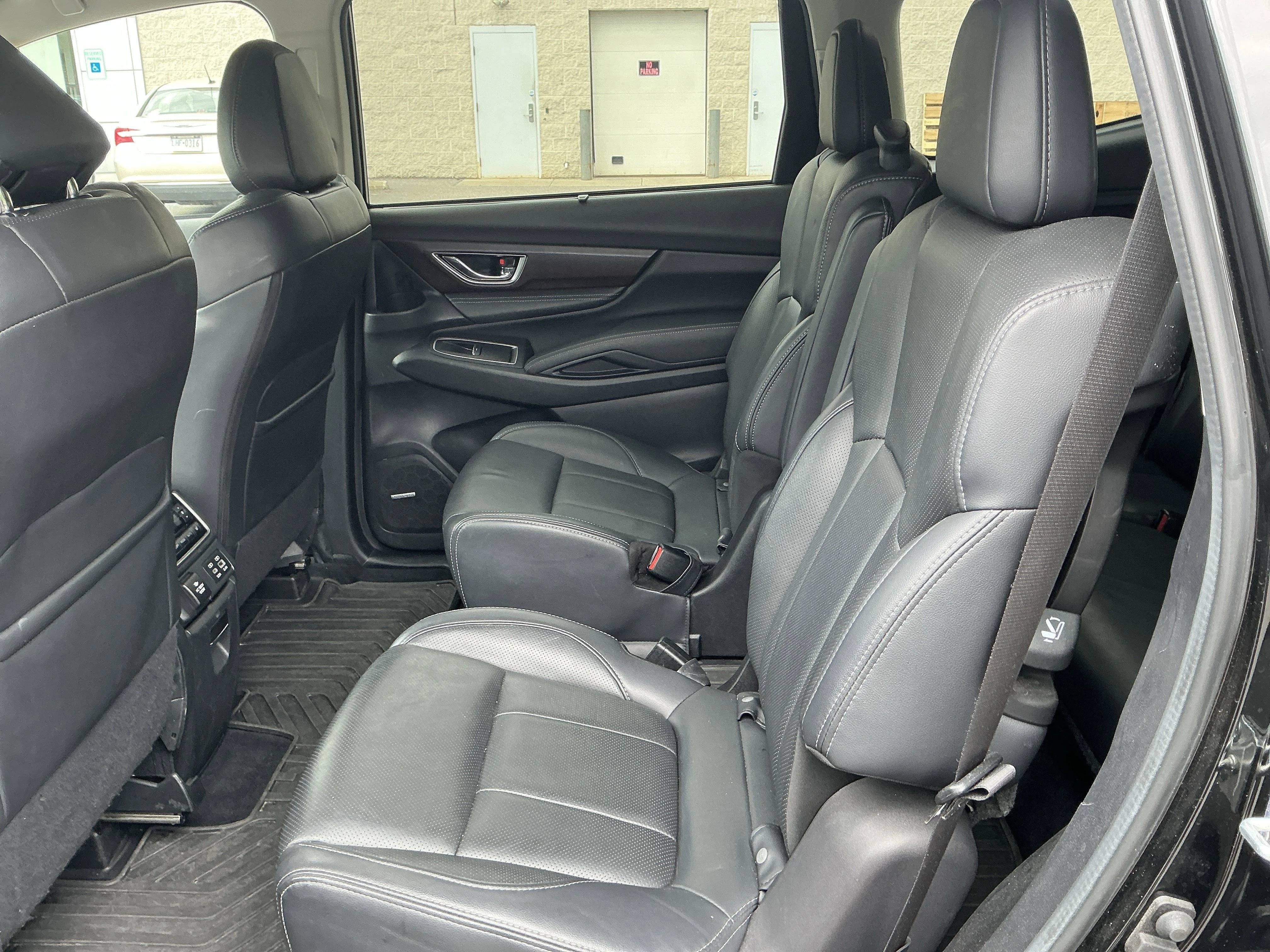 Used 2023 Crystal Black Silica Subaru Touring image 16