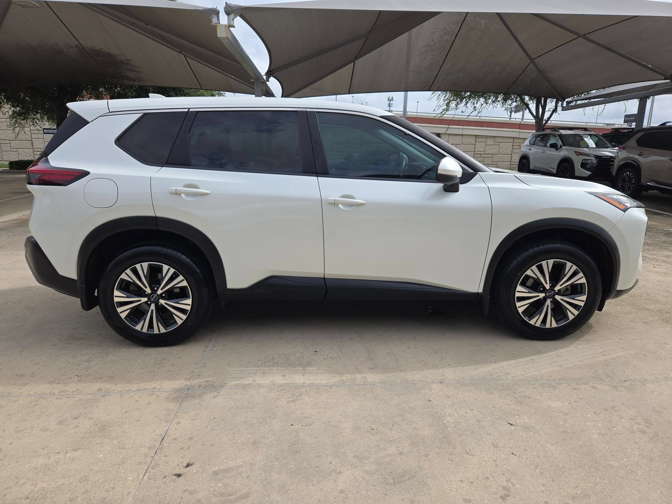 Used 2022 Pearl White Tricoat Nissan SV image 2