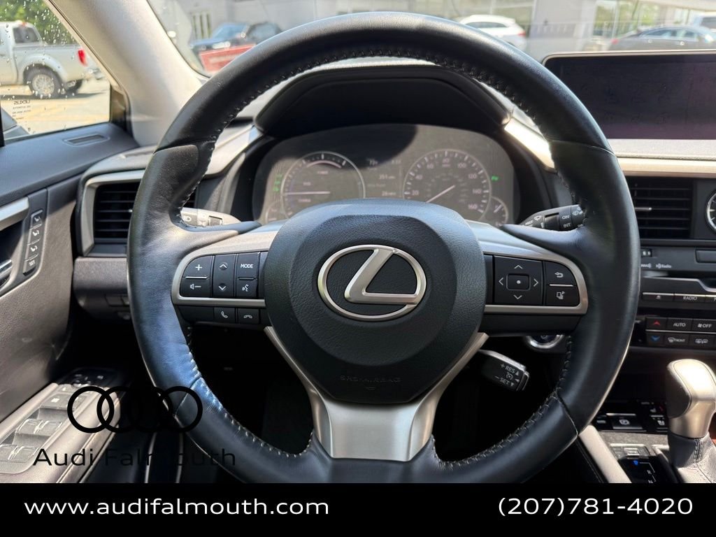Used 2016 White Lexus 450h image 36
