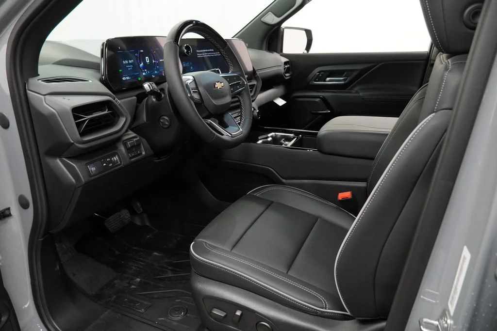 New 2026 Slate Gray Metallic Chevrolet LT - Max Range image 10