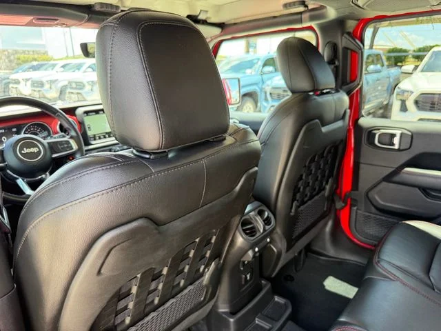 Used 2022 Red Clearcoat Jeep Unlimited Rubicon image 24