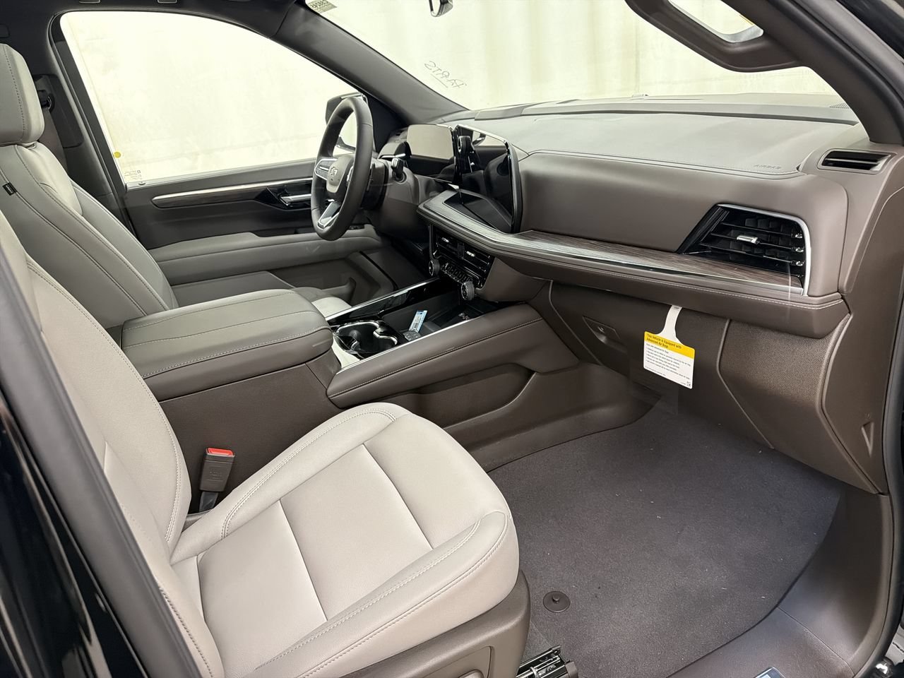 2026 Chevrolet Tahoe Z71 - Photo 15