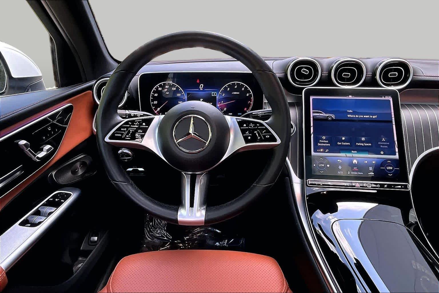 Used 2023 Polar White Mercedes-Benz GLC 300 image 6