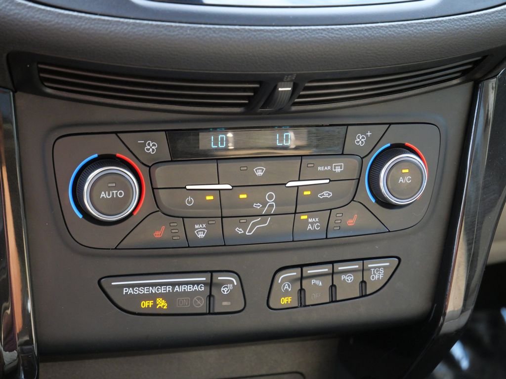 Used 2017 Gray Ford Titanium image 23