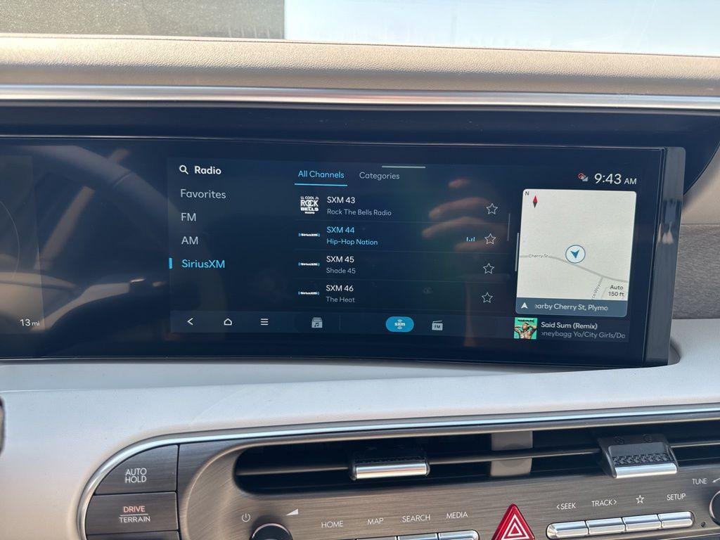 New 2026 Silver Hyundai SEL Premium AWD image 18