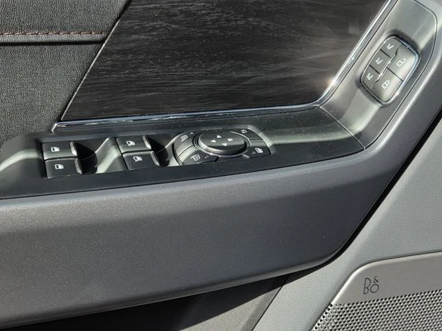New 2026 Iconic Silver Metallic Ford Lariat® image 14