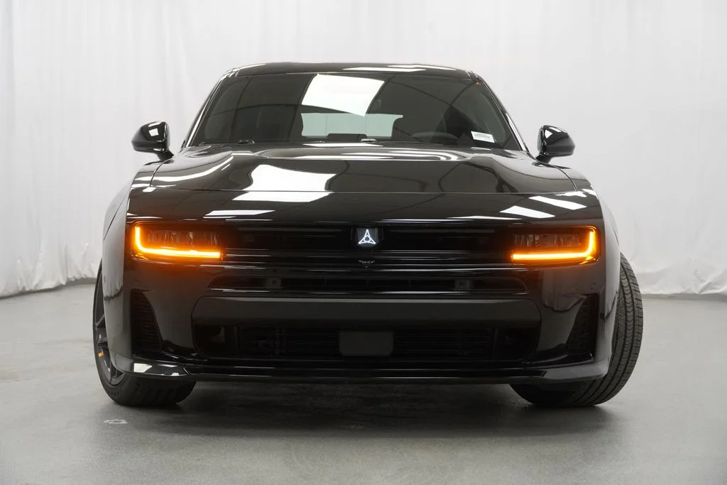 New 2026 Diamond Black Crystal Pearlcoat Dodge Scat Pack image 7