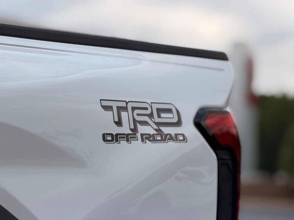 2026 Toyota Tacoma TRD Off Road - Photo 10