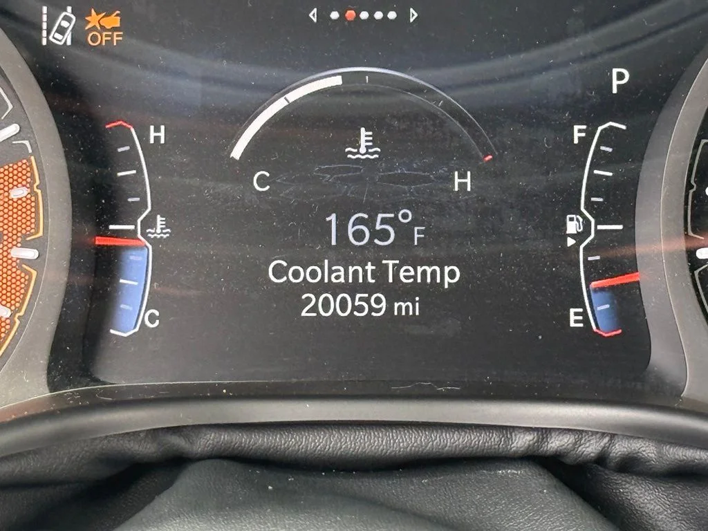 Used 2024  Jeep Trailhawk image 17