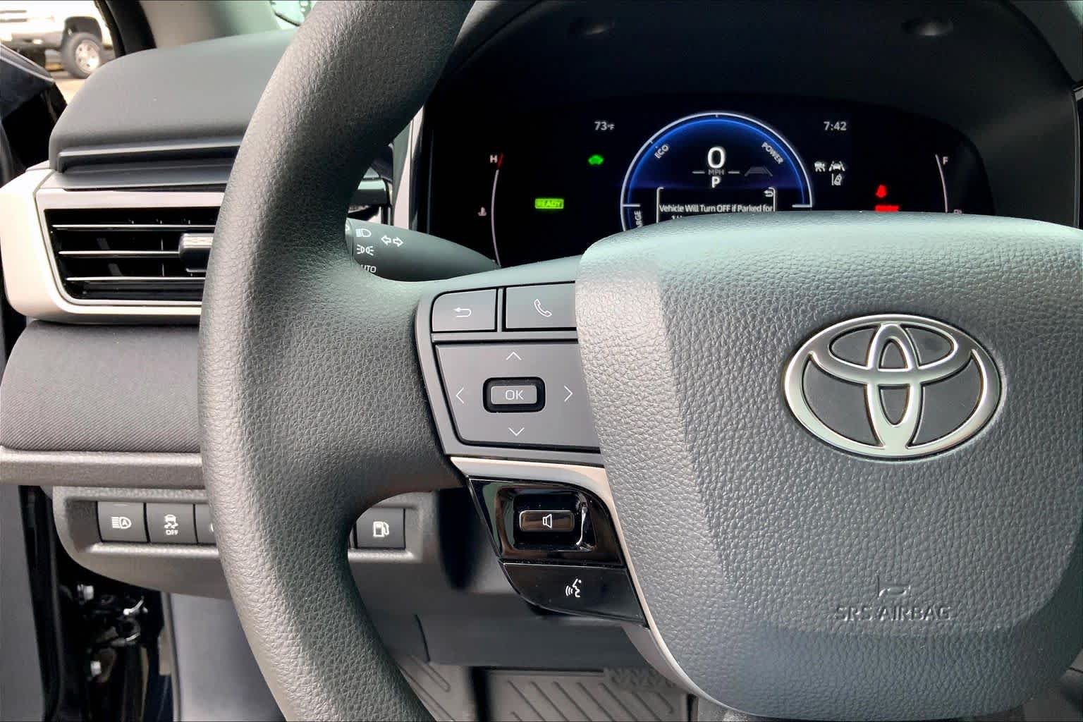 Used 2025 Midnight Black Metallic Toyota LE image 22