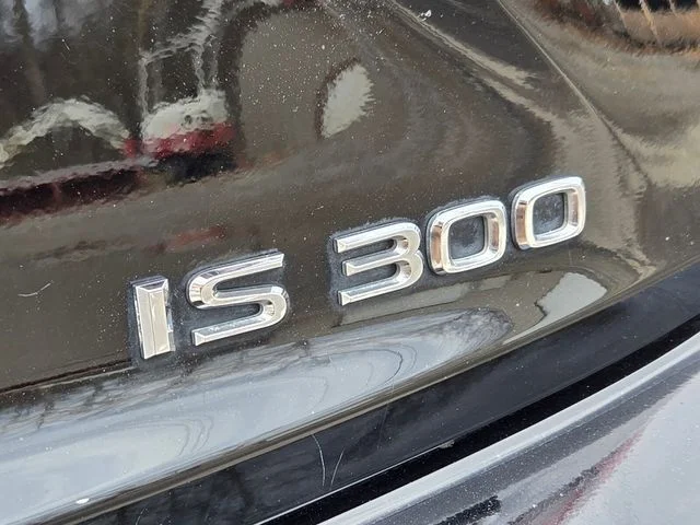 Used 2020 Black Lexus 300 image 25