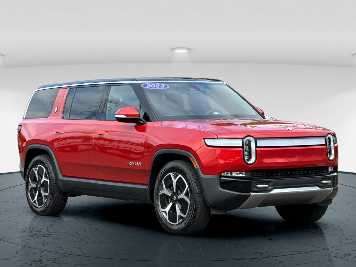 Used 2023 Red Canyon Rivian Adventure 4D Sport Utility image 8