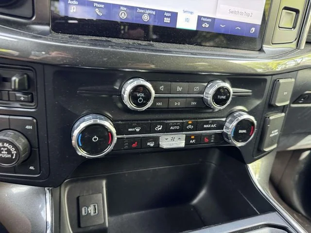 Used 2023 Silver Ford XLT image 31