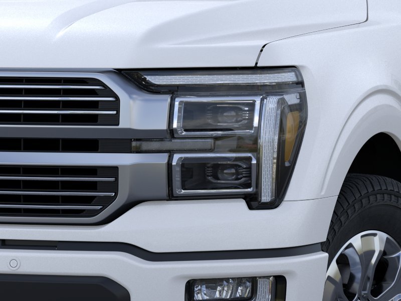 New 2026 Star White Metallic Tri-Coat Ford Platinum® image 18
