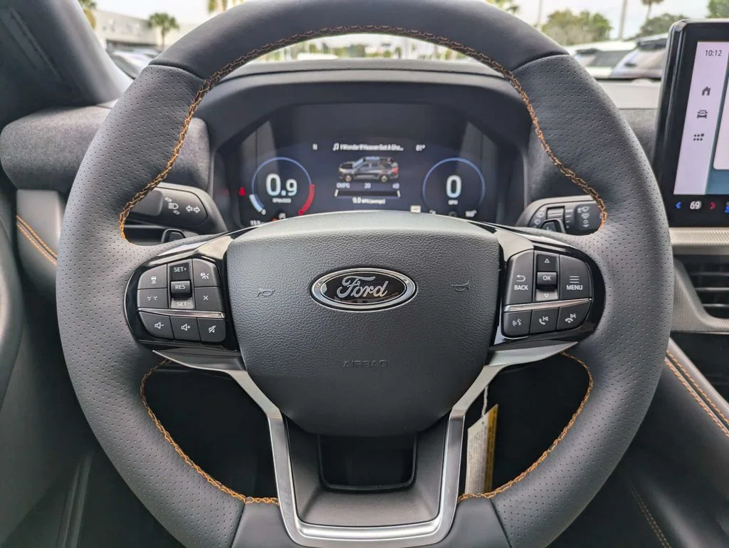 New 2026 Agate Black Metallic Ford Tremor image 29