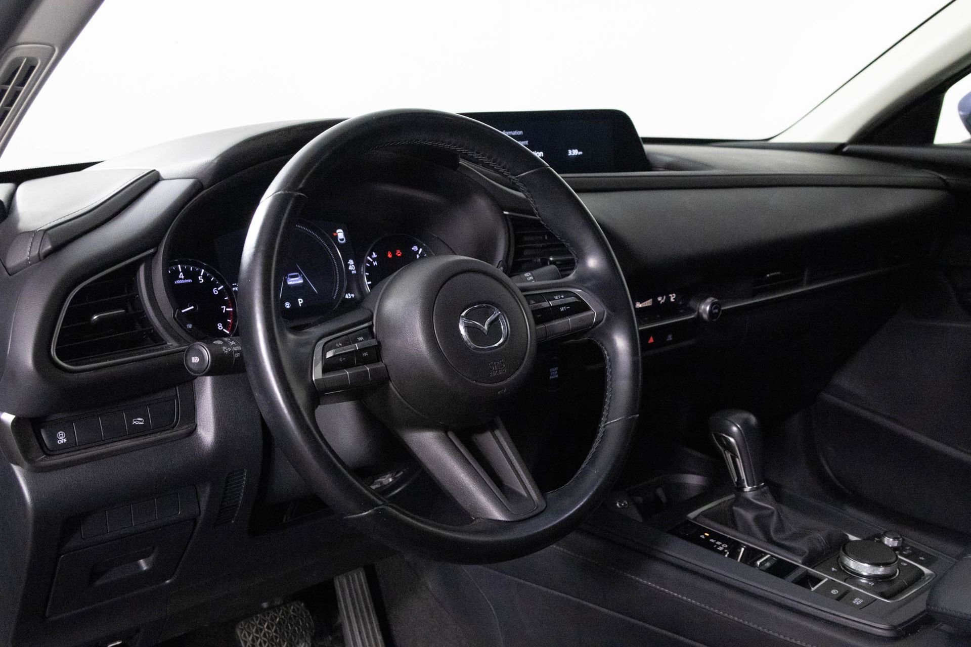 2023 MAZDA CX-30 - Image 4