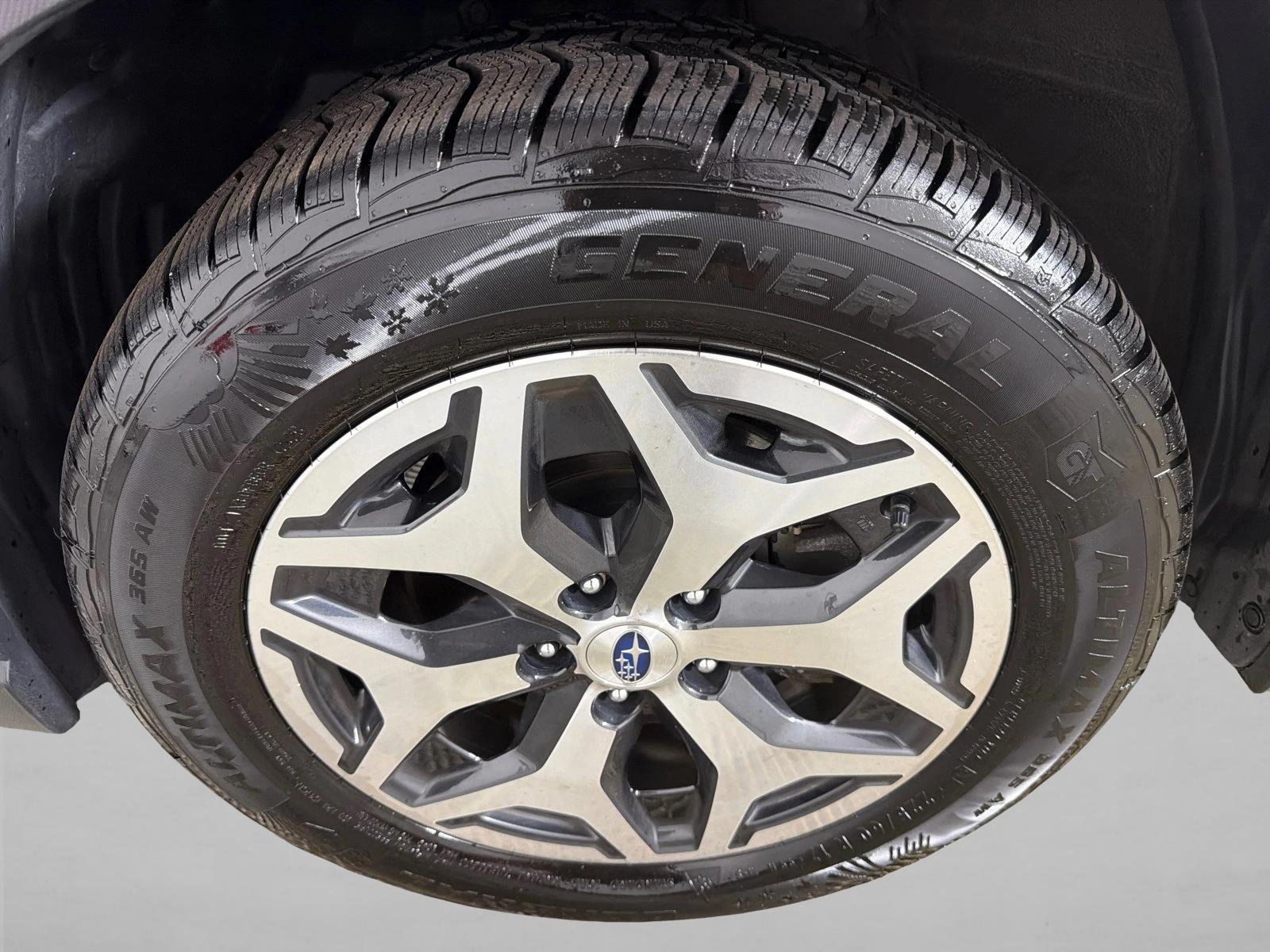 Used 2023 Crystal Black Silica Subaru Premium image 12