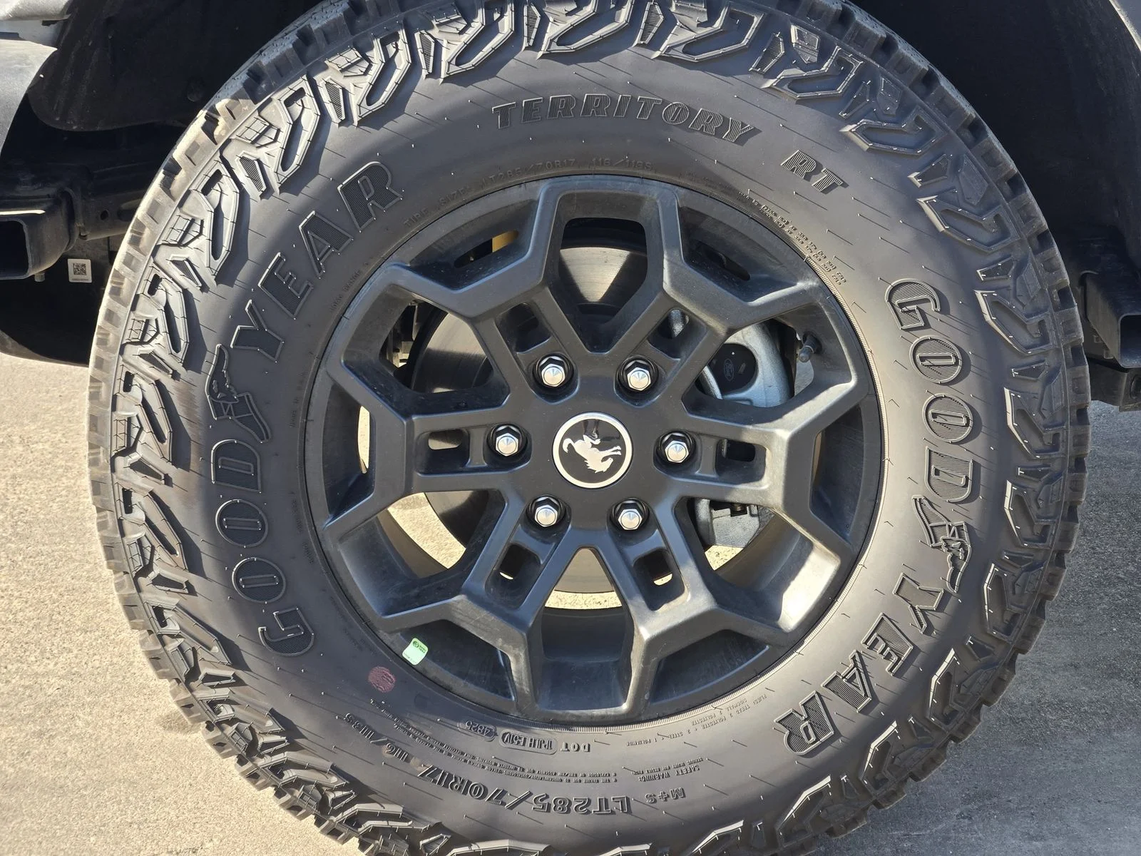 New 2026 Oxford White Ford Badlands® image 7