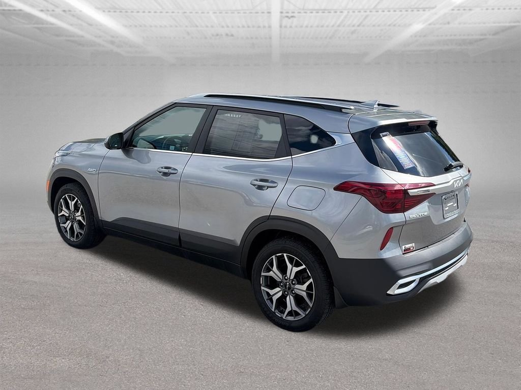 Used 2022 Steel Gray Kia EX image 6