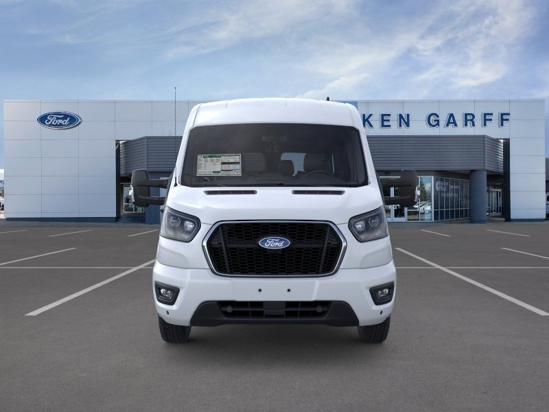 New 2026 Oxford White Ford XLT image 7