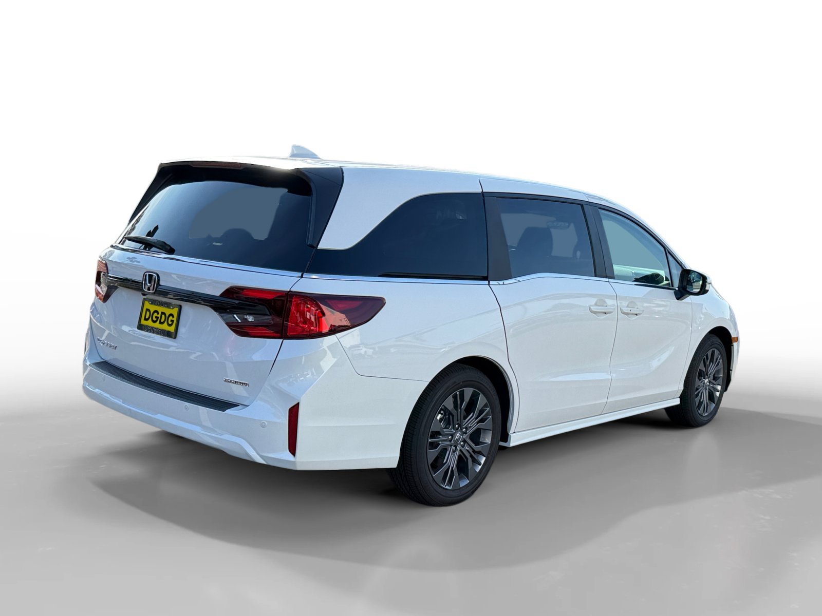 New 2026 Platinum White Pearl Honda Touring image 5