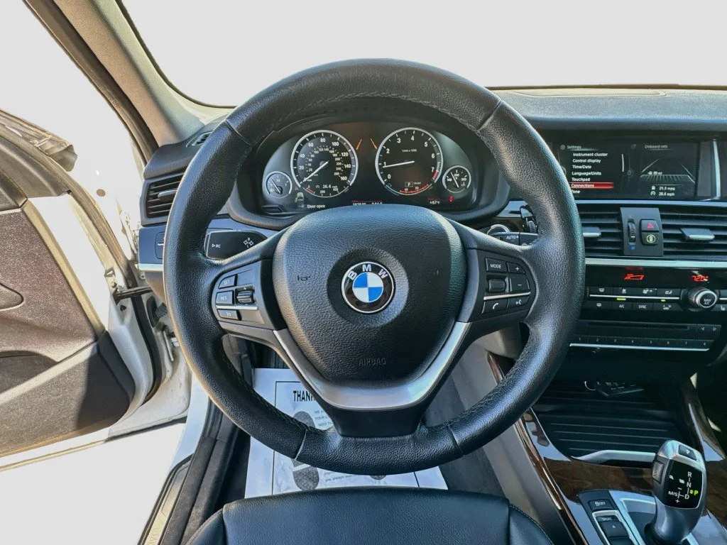Used 2016 White BMW xDrive28i image 11