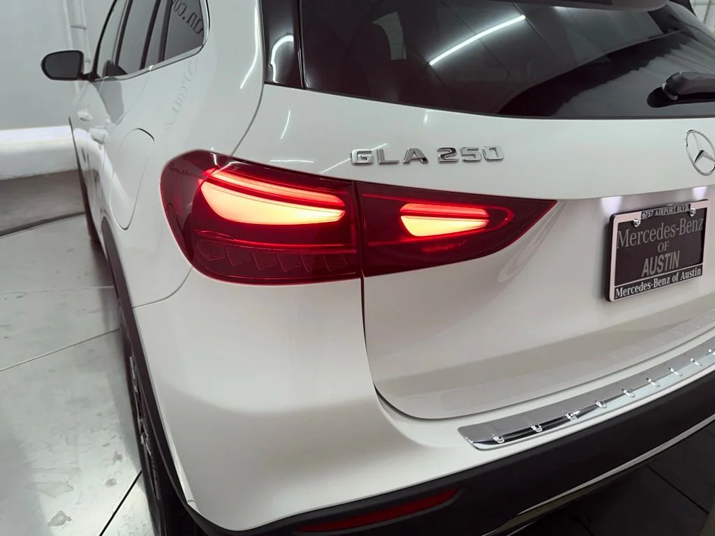New 2026 White Mercedes-Benz GLA 250 image 11