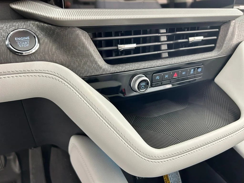 New 2026 Carbonized Gray Metallic Ford Platinum™ image 22