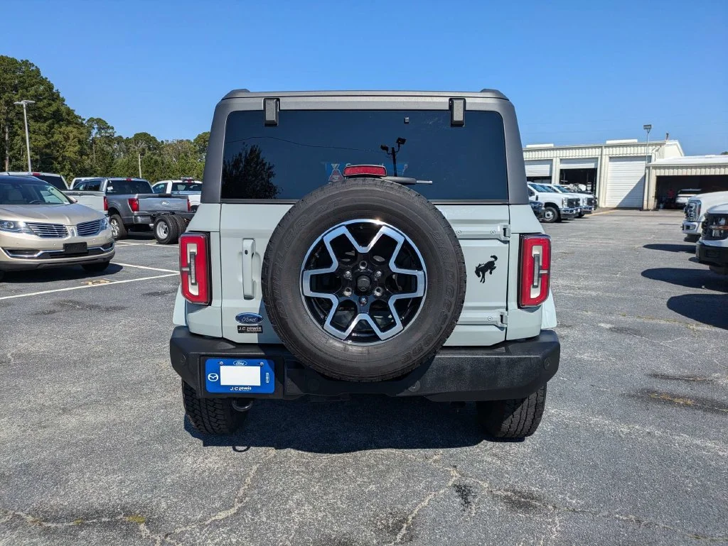 Certified Used 2024 Cactus Green / Gray Ford Outer Banks image 5