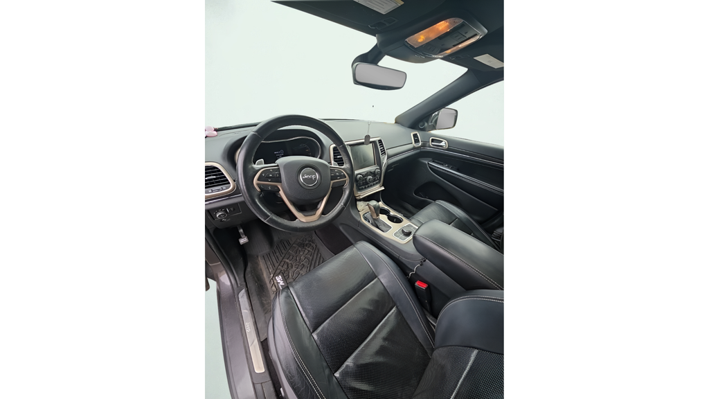 Used 2017 Granite Crystal Clearcoat Metallic Jeep Limited image 13
