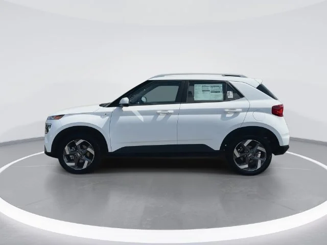 Used 2026 White Hyundai SEL image 5