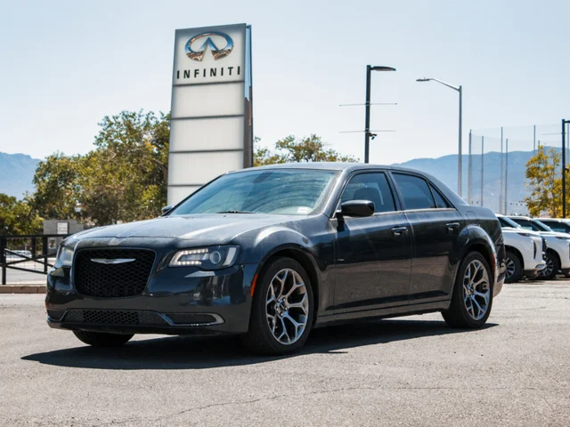 2018 Chrysler 300 Touring